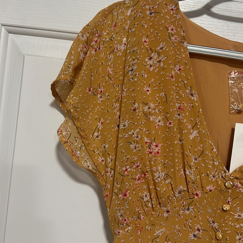 LUSH Ruffled Maxi Dress - Picture 6 of 9